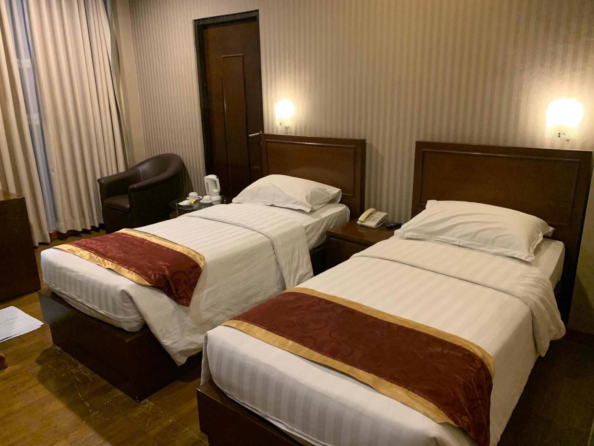 Hotel Enhaii 2*