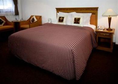 Enhaii Hotel 2*